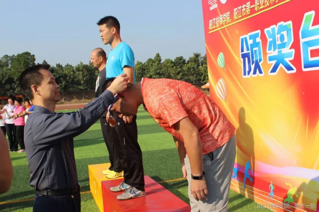 完美体育-无懈可击的表现，球员努力拼搏谱写胜利篇章的简单介绍